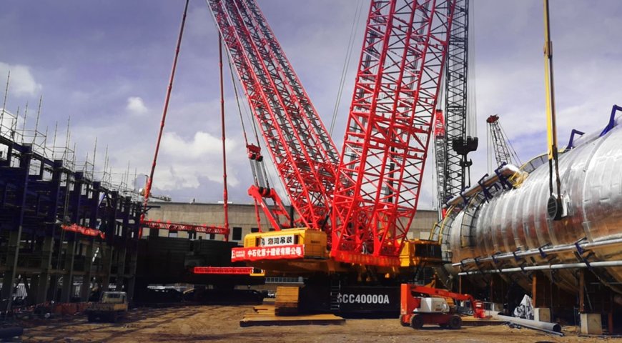 Maiden show of SANY SCC40000A crawler crane